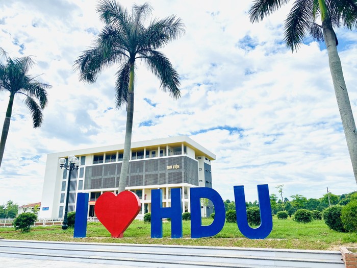 Trường Đại học Hồng Đức công bố kế hoạch tuyển sinh 2025, bỏ xét học bạ các ngành sư phạm